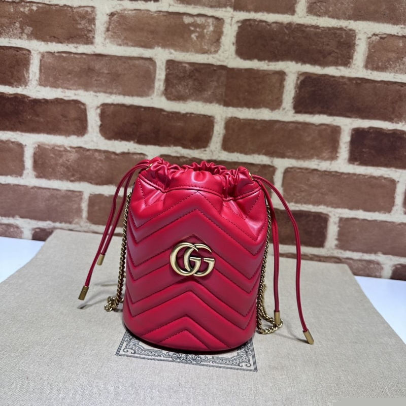 G*u*i bucket bags